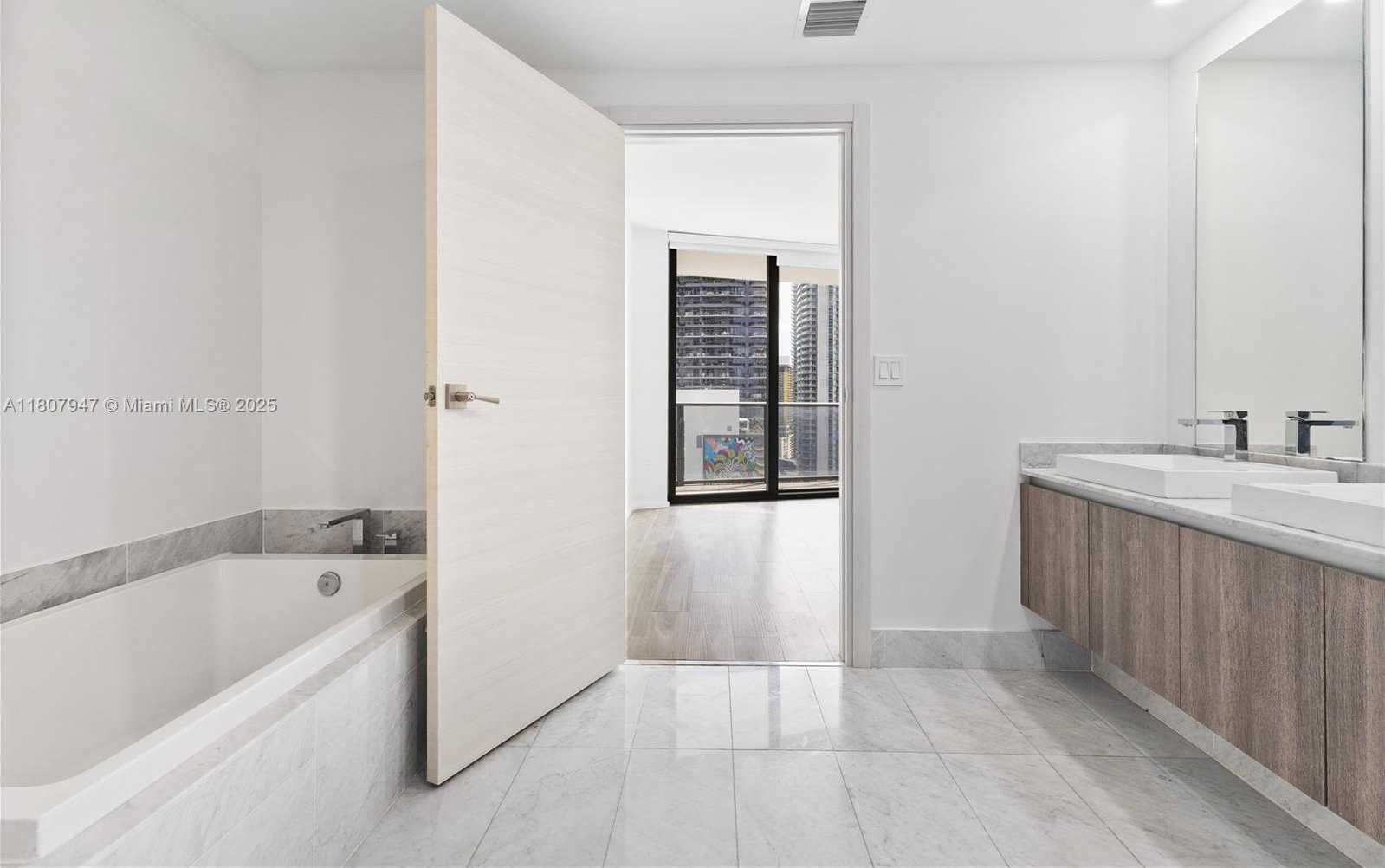 Small Image of 801 MIAMI AVE #2201, Miami Number 26