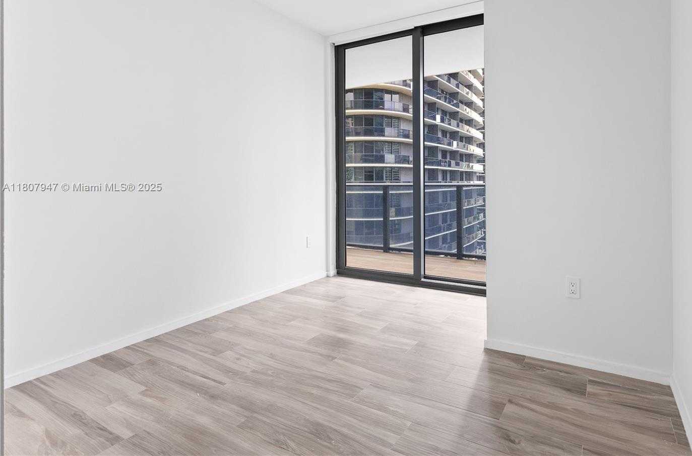 Small Image of 801 MIAMI AVE #2201, Miami Number 28