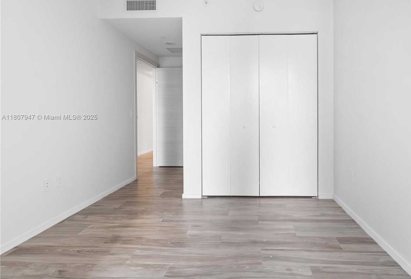 Small Image of 801 MIAMI AVE #2201, Miami Number 29