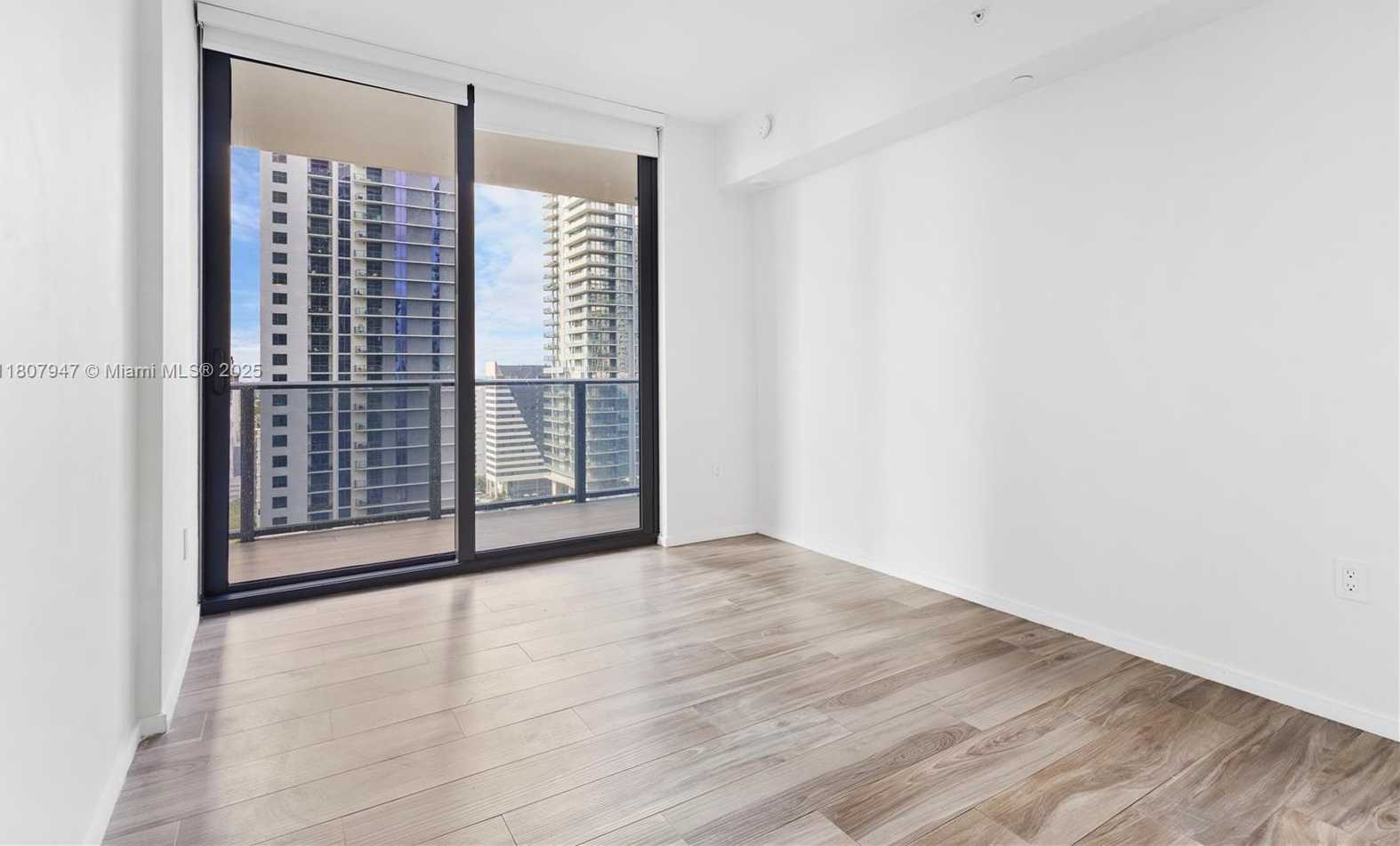 Small Image of 801 MIAMI AVE #2201, Miami Number 31