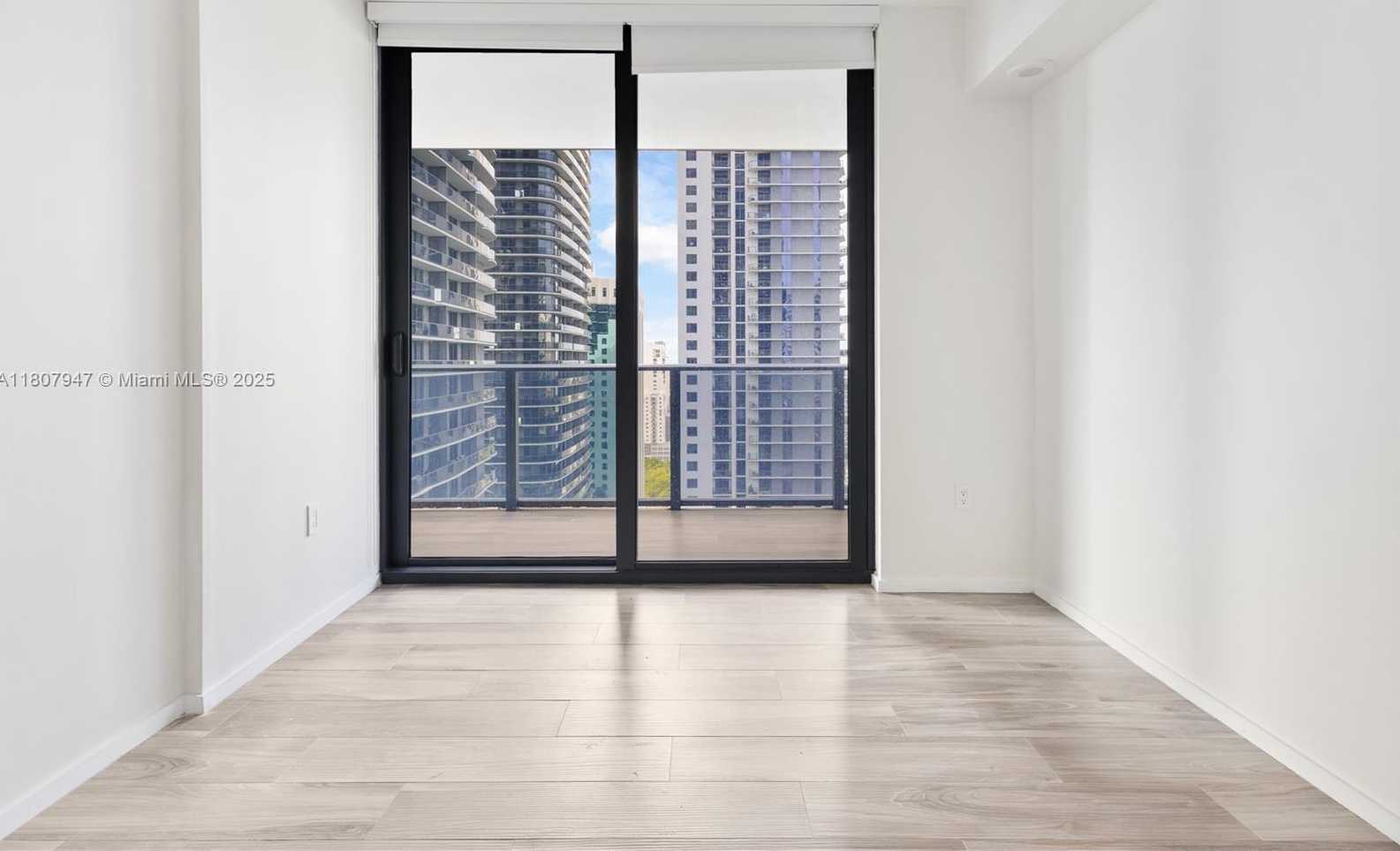 Small Image of 801 MIAMI AVE #2201, Miami Number 33