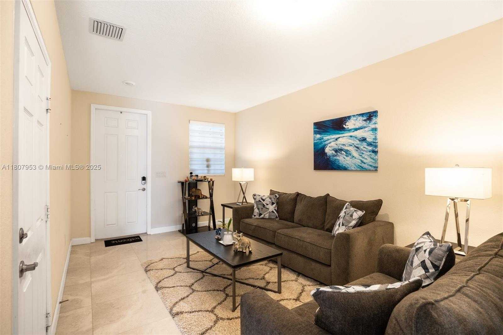 Small Image of 5421 NORTH WEST 27TH ST, Margate Number 4