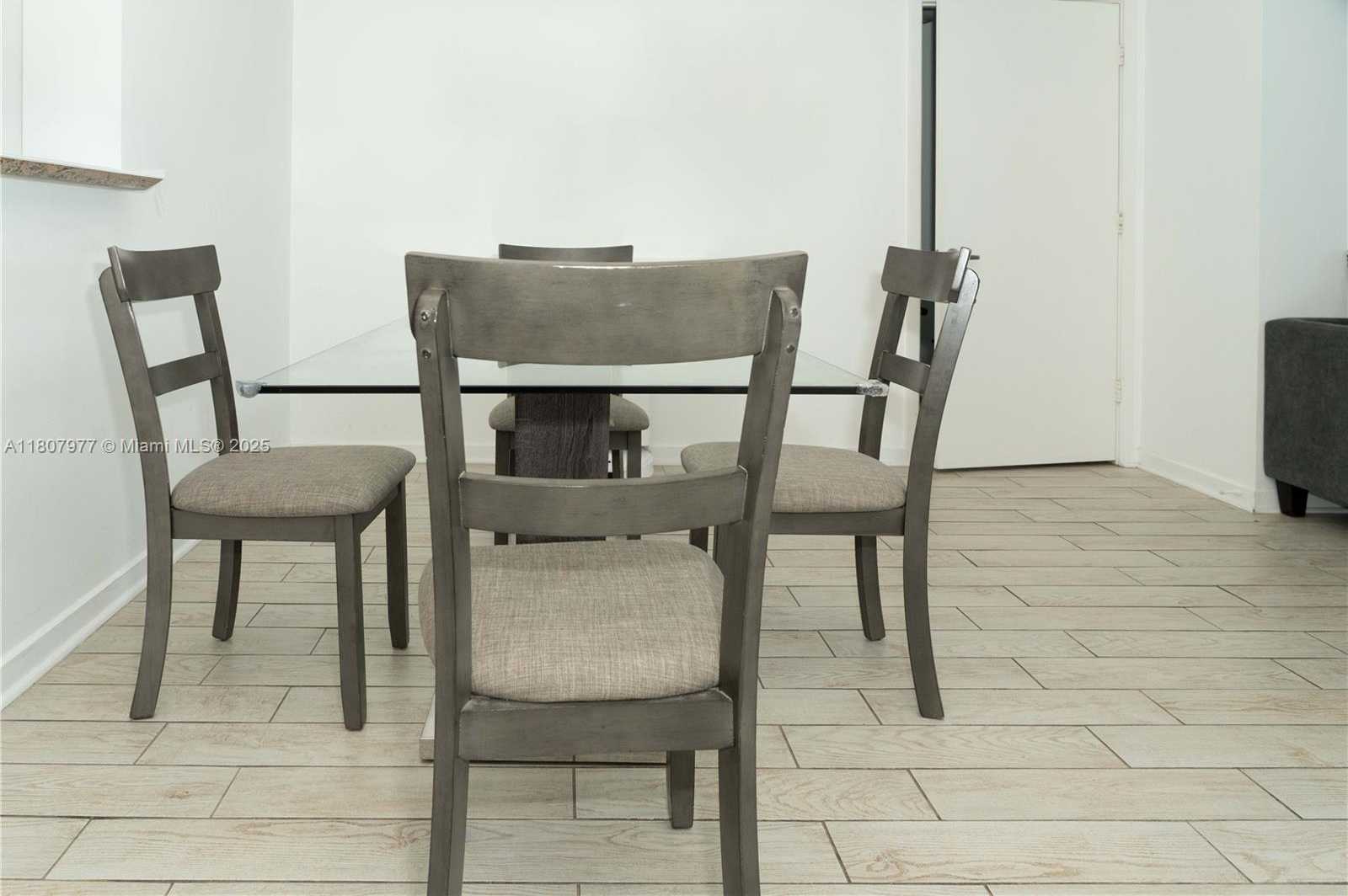 Small Image of 325 SOUTH BISCAYNE BLVD #1521, Miami Number 16