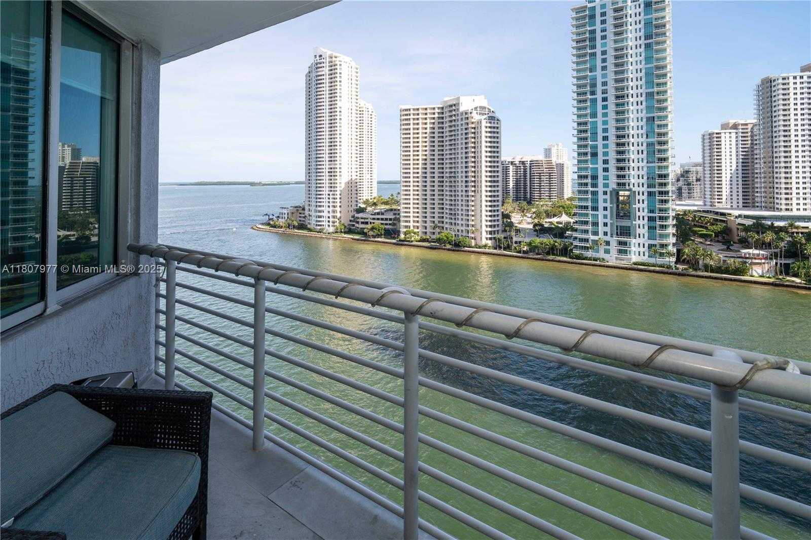 Small Image of 325 SOUTH BISCAYNE BLVD #1521, Miami Number 50