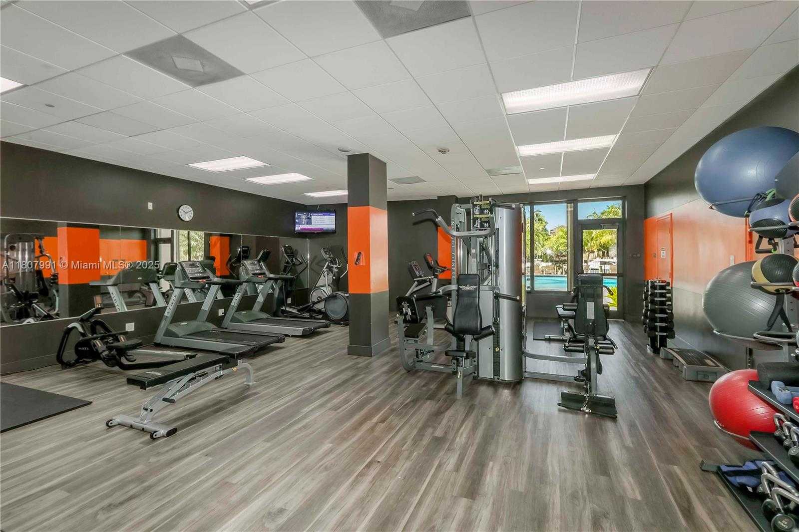 Small Image of 90 EDGEWATER DR #106, Coral Gables Number 16