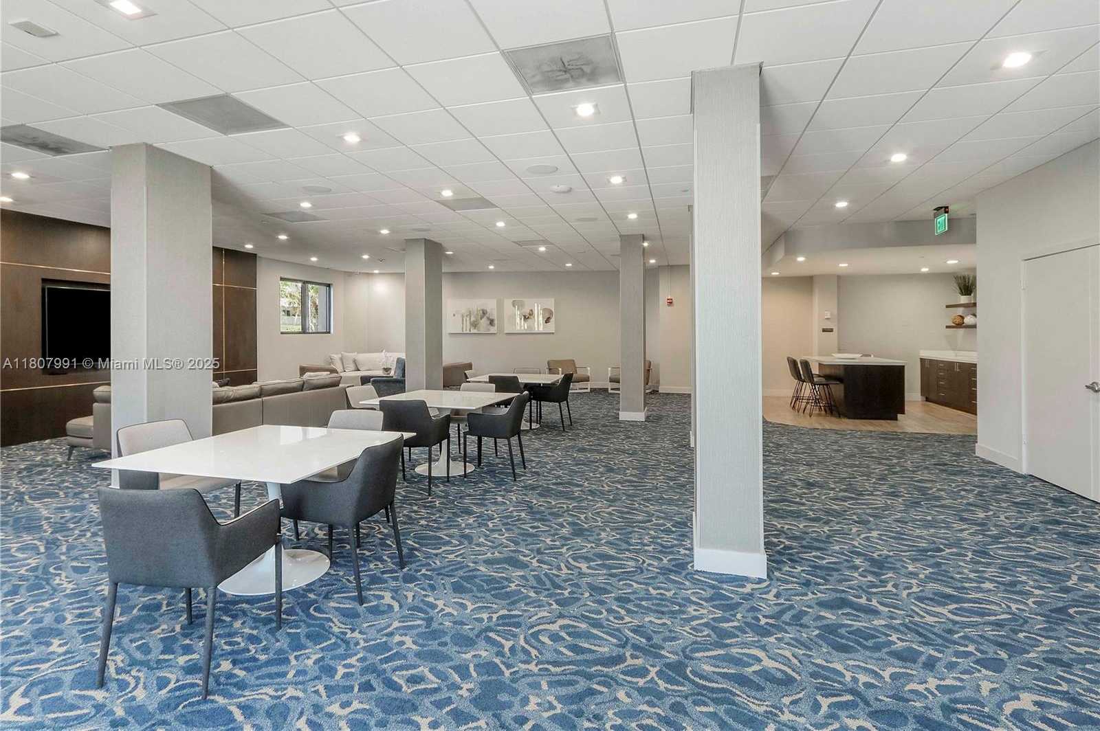 Small Image of 90 EDGEWATER DR #106, Coral Gables Number 18