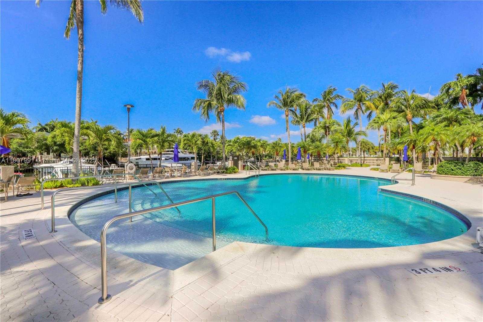 Small Image of 90 EDGEWATER DR #106, Coral Gables Number 20