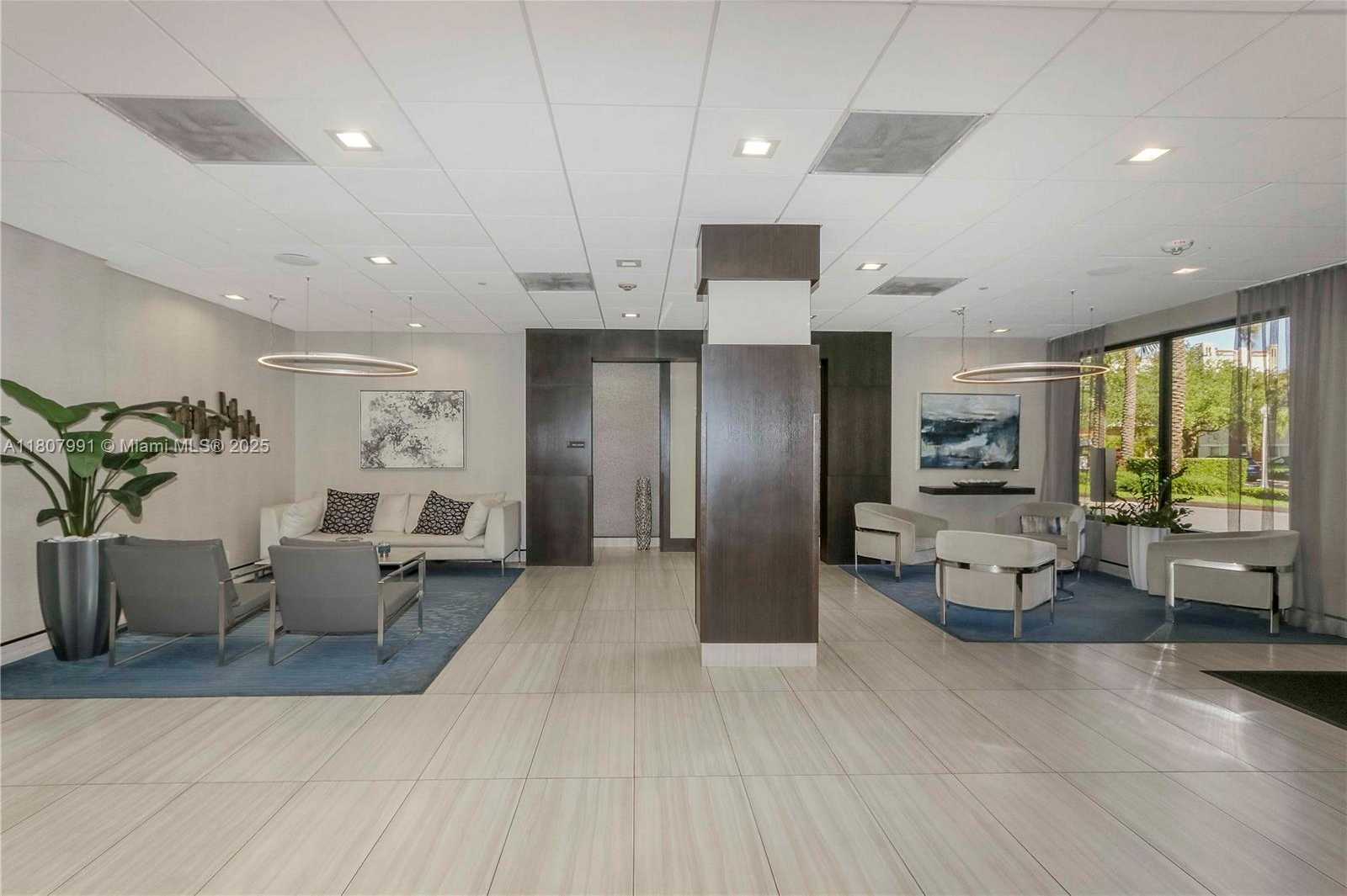 Small Image of 90 EDGEWATER DR #106, Coral Gables Number 24
