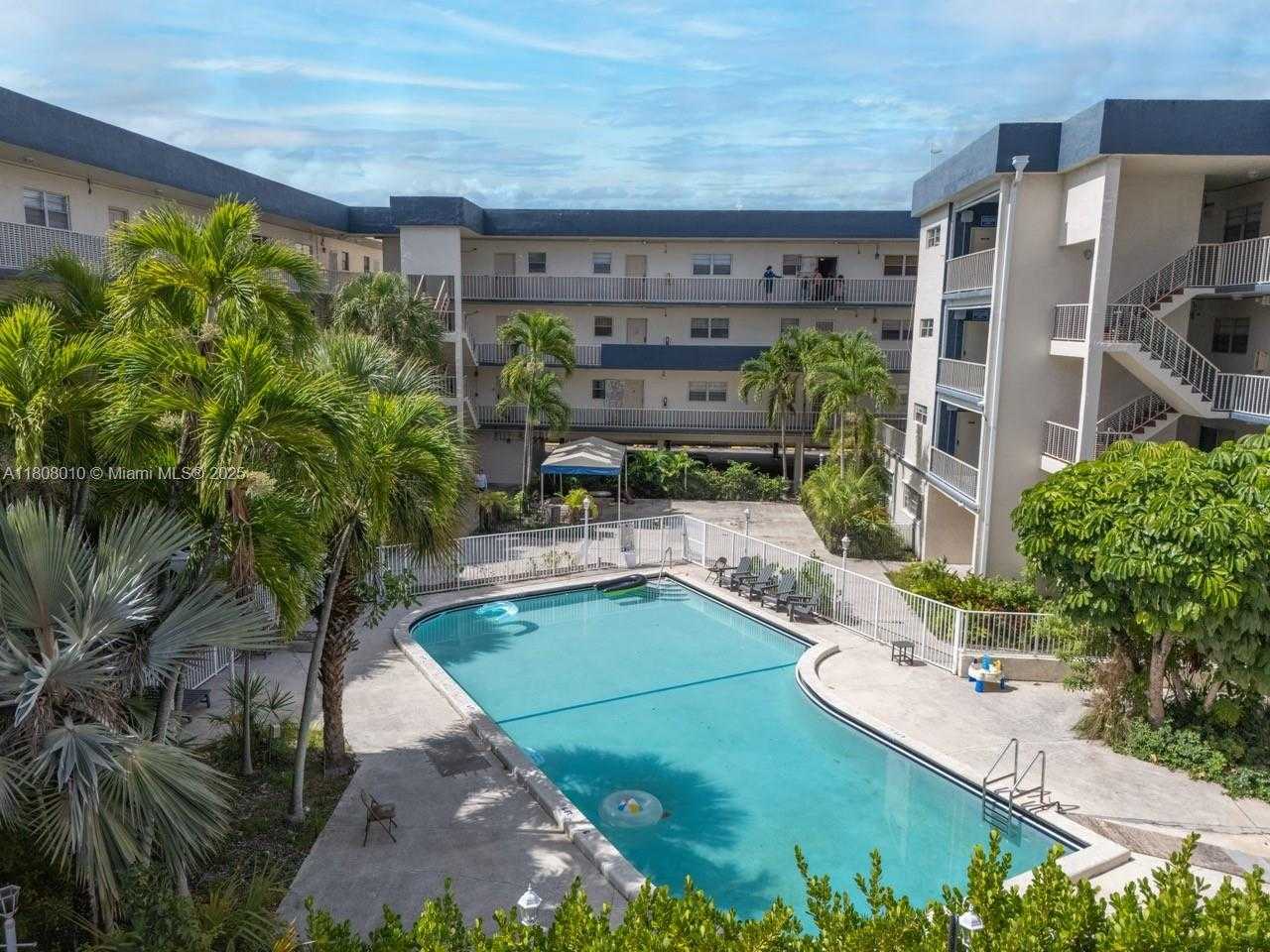 Small Image of 16750 NORTH EAST 10TH AVE #225, North Miami Beach Number 12