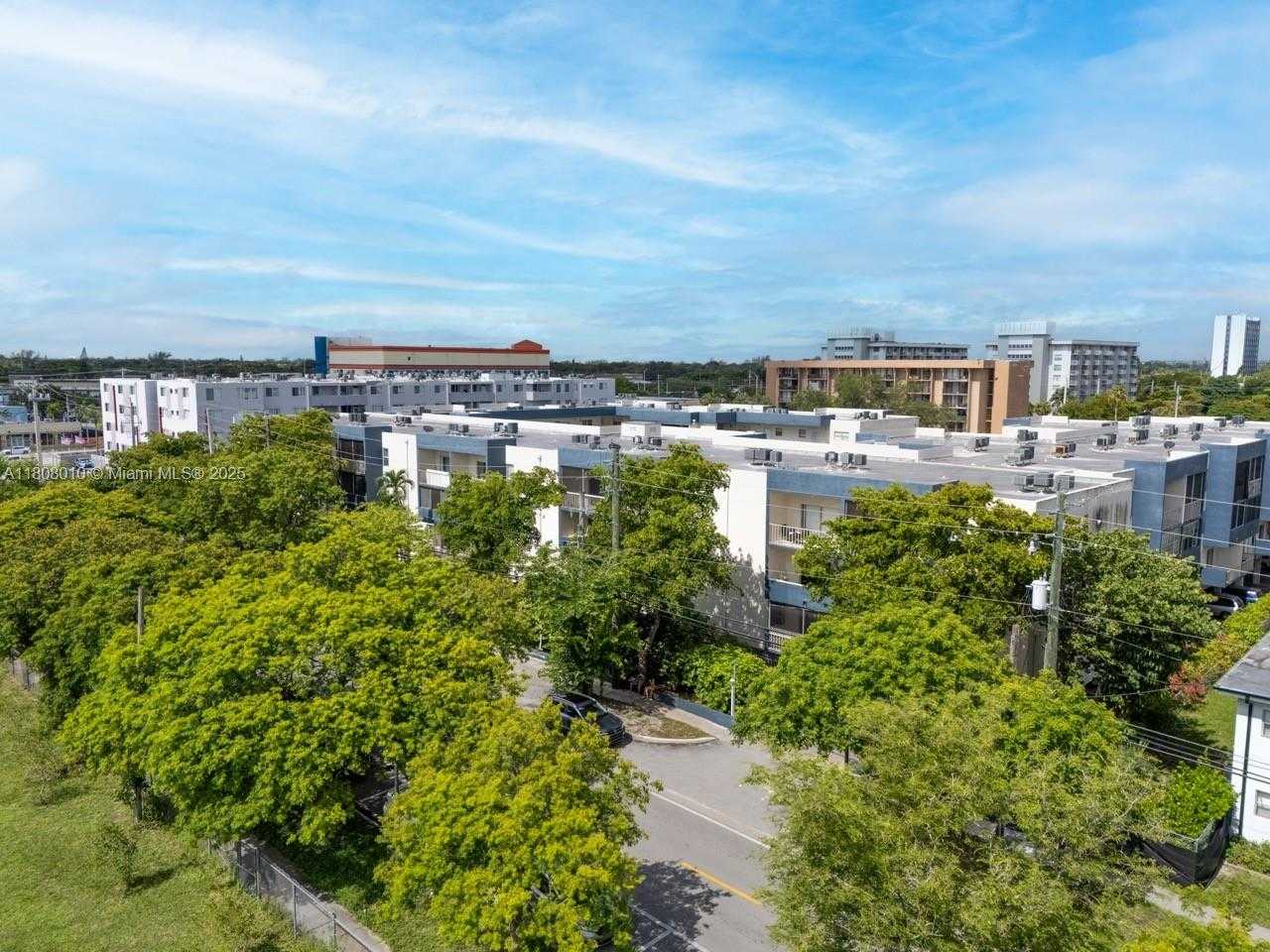 Small Image of 16750 NORTH EAST 10TH AVE #225, North Miami Beach Number 15