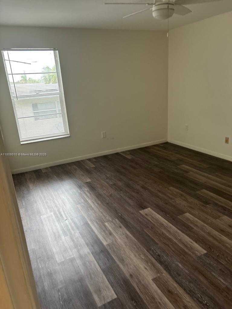 Small Image of 16750 NORTH EAST 10TH AVE #225, North Miami Beach Number 3