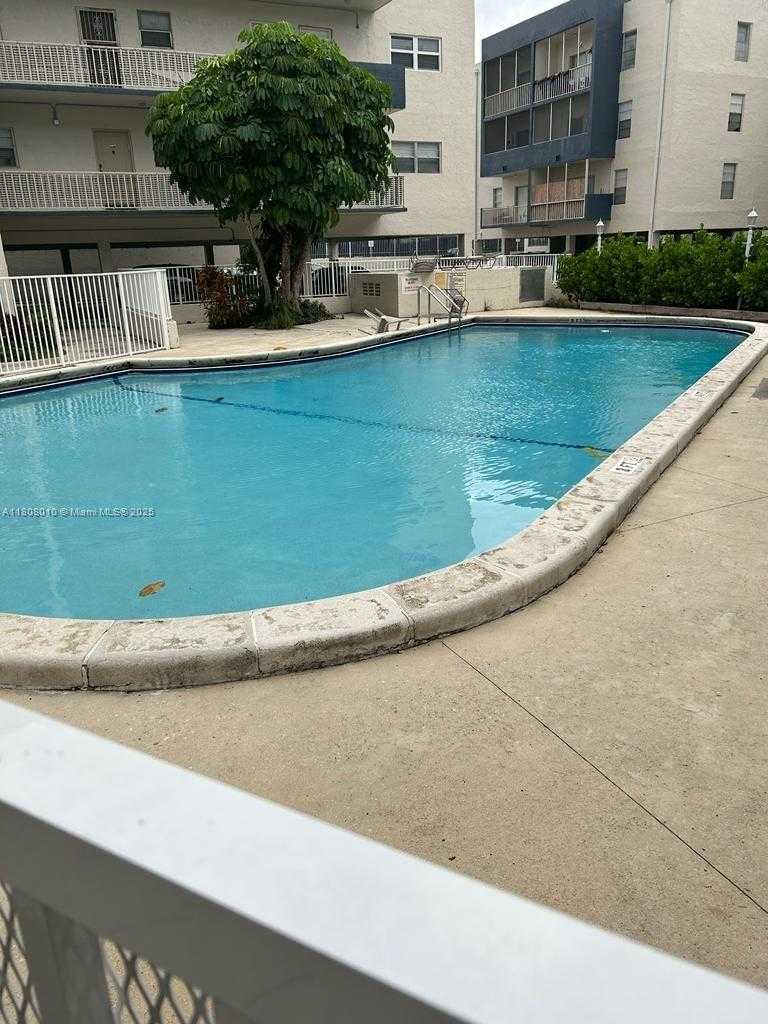 Small Image of 16750 NORTH EAST 10TH AVE #225, North Miami Beach Number 5