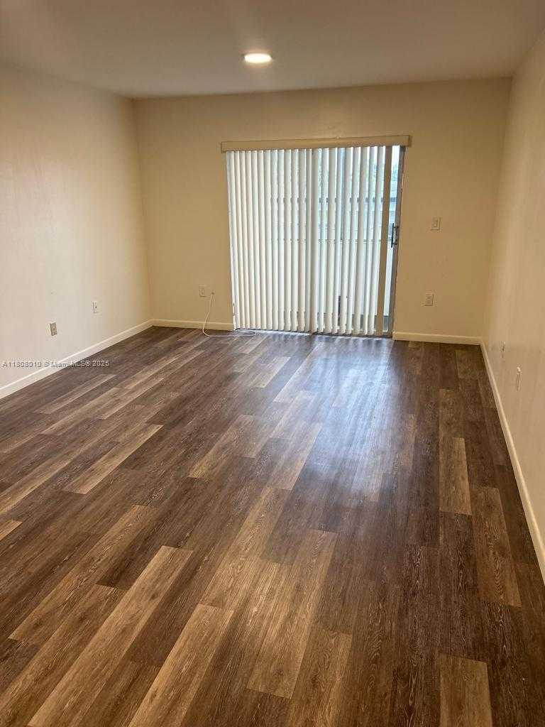 Small Image of 16750 NORTH EAST 10TH AVE #225, North Miami Beach Number 6