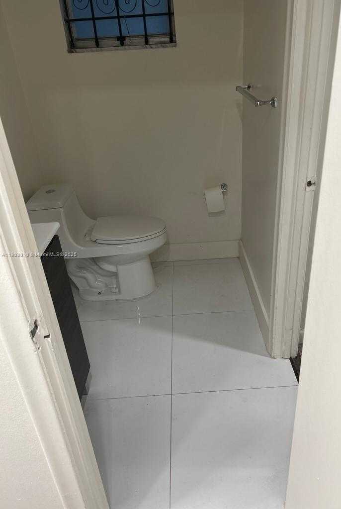 Small Image of 16750 NORTH EAST 10TH AVE #225, North Miami Beach Number 9