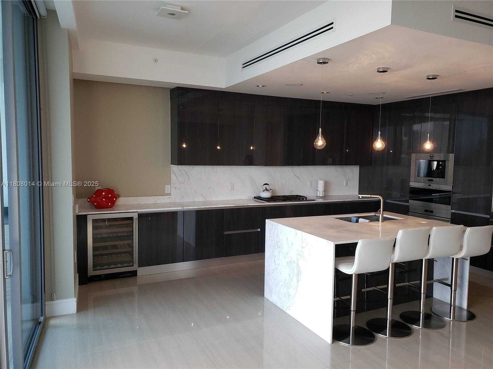 Small Image of 3250 NORTH EAST 188TH ST #906, Aventura Number 2