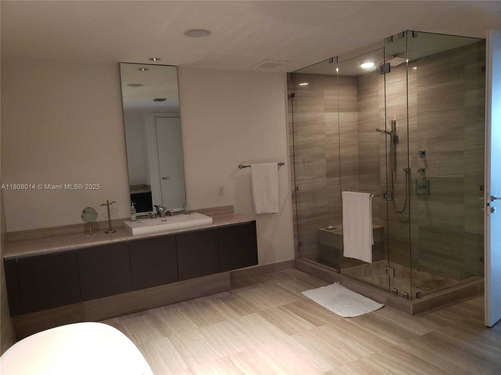 Small Image of 3250 NORTH EAST 188TH ST #906, Aventura Number 6