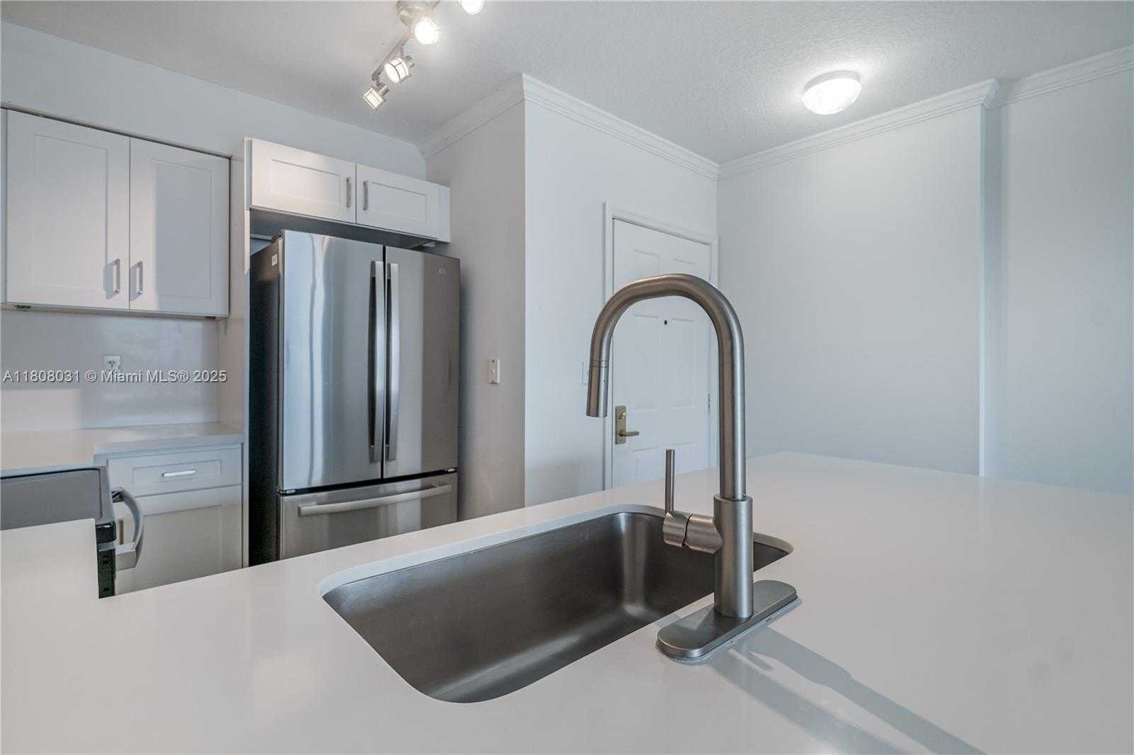Small Image of 2665 SOUTH WEST 37TH AVE #906, Miami Number 2