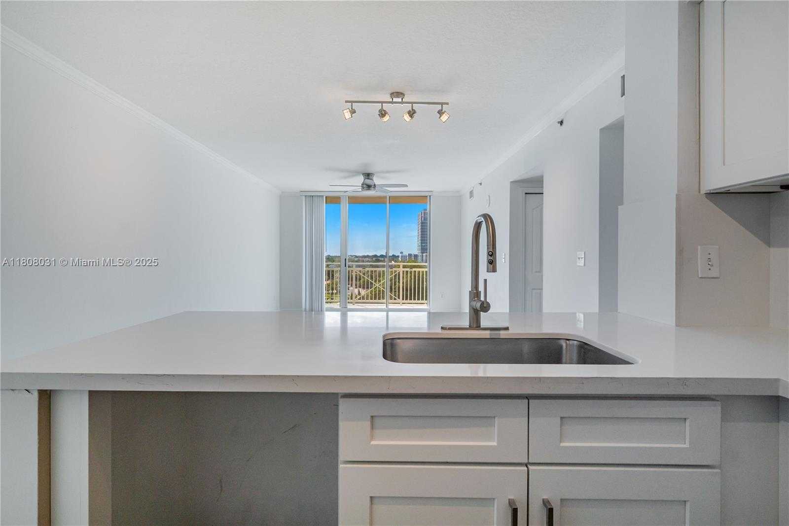 Small Image of 2665 SOUTH WEST 37TH AVE #906, Miami Number 4