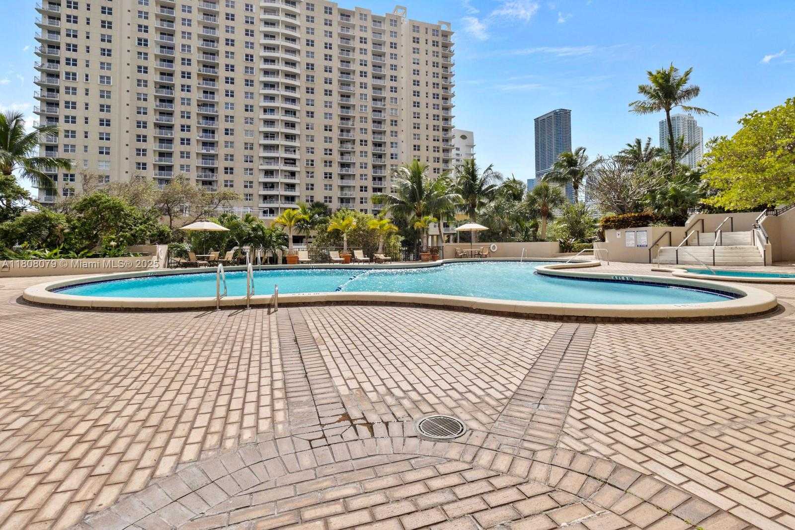 Small Image of 520 BRICKELL KEY DR #A307, Miami Number 29