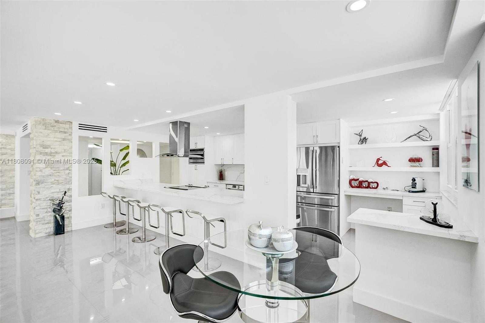 Small Image of 2751 SOUTH OCEAN DR #301S, Hollywood Number 12