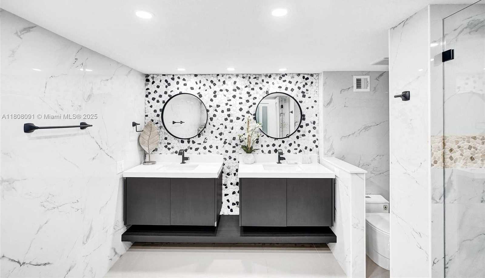 Small Image of 2751 SOUTH OCEAN DR #301S, Hollywood Number 31