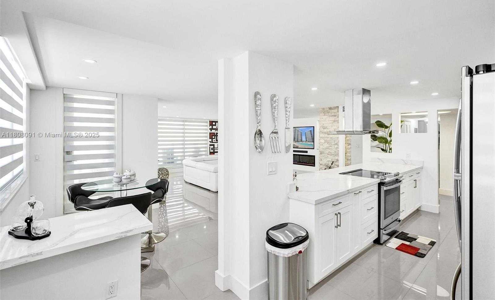 Small Image of 2751 SOUTH OCEAN DR #301S, Hollywood Number 40