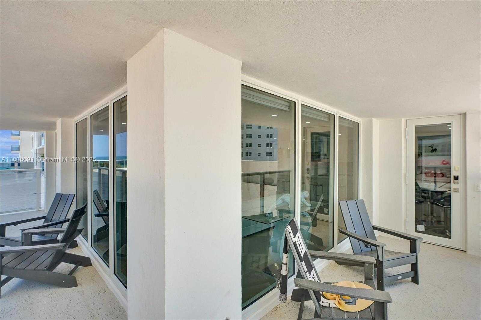 Small Image of 2751 SOUTH OCEAN DR #301S, Hollywood Number 45