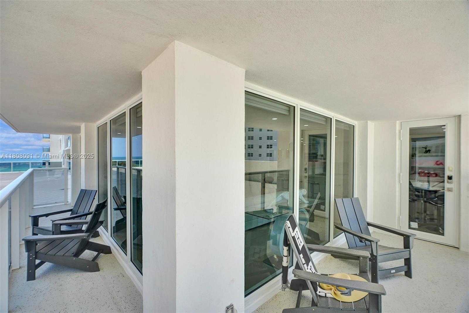 Small Image of 2751 SOUTH OCEAN DR #301S, Hollywood Number 46