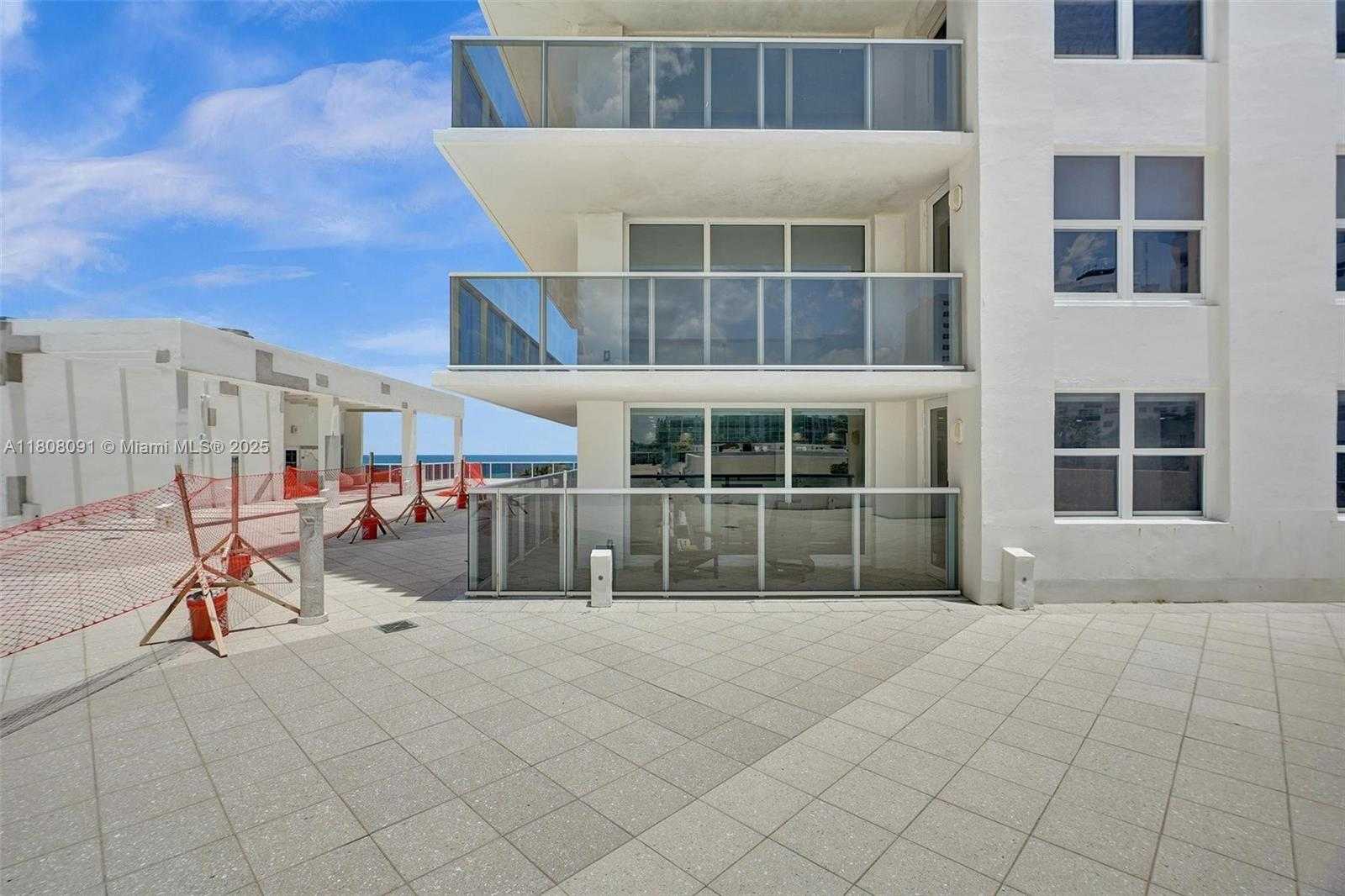 Small Image of 2751 SOUTH OCEAN DR #301S, Hollywood Number 49