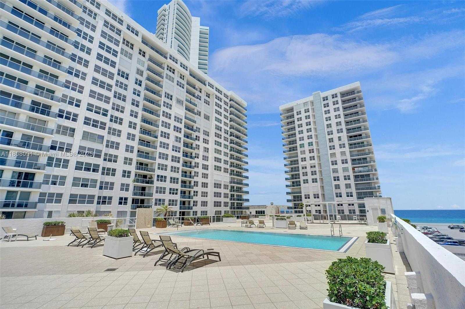 Small Image of 2751 SOUTH OCEAN DR #301S, Hollywood Number 56