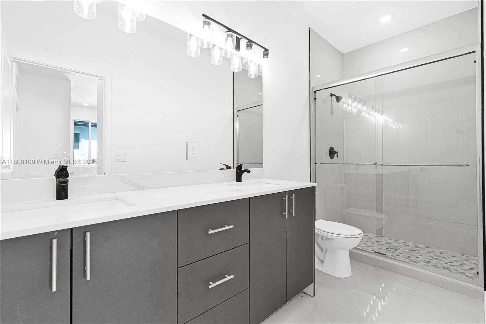 Small Image of 22519 SOUTH WEST 125 AVE #B, Miami Number 16
