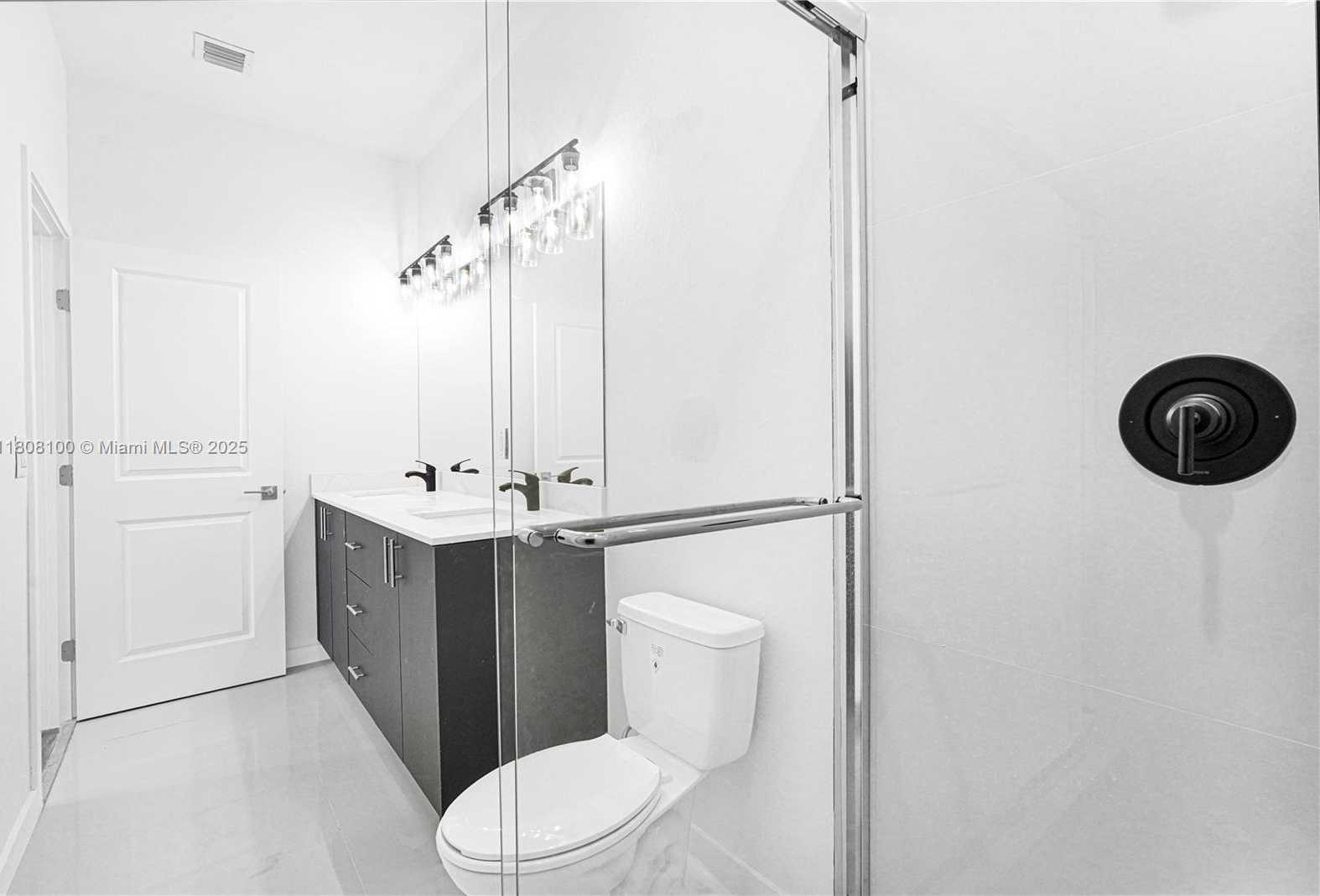 Small Image of 22519 SOUTH WEST 125 AVE #B, Miami Number 18