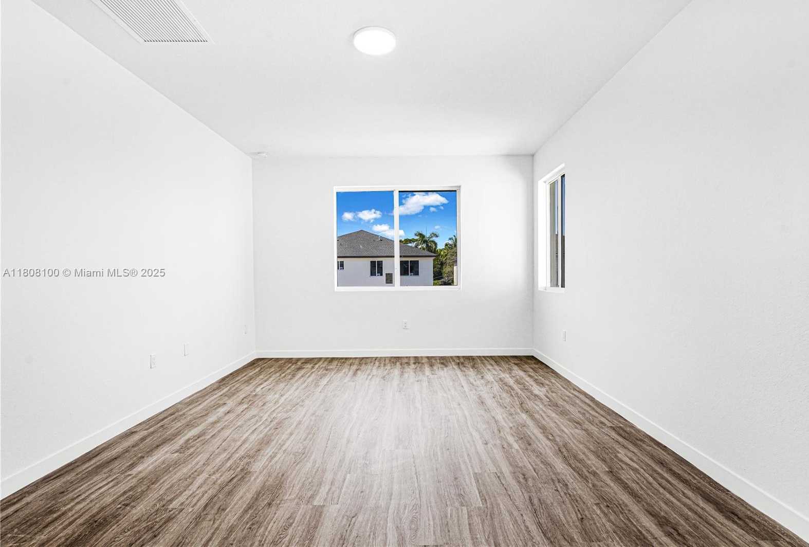 Small Image of 22519 SOUTH WEST 125 AVE #B, Miami Number 24