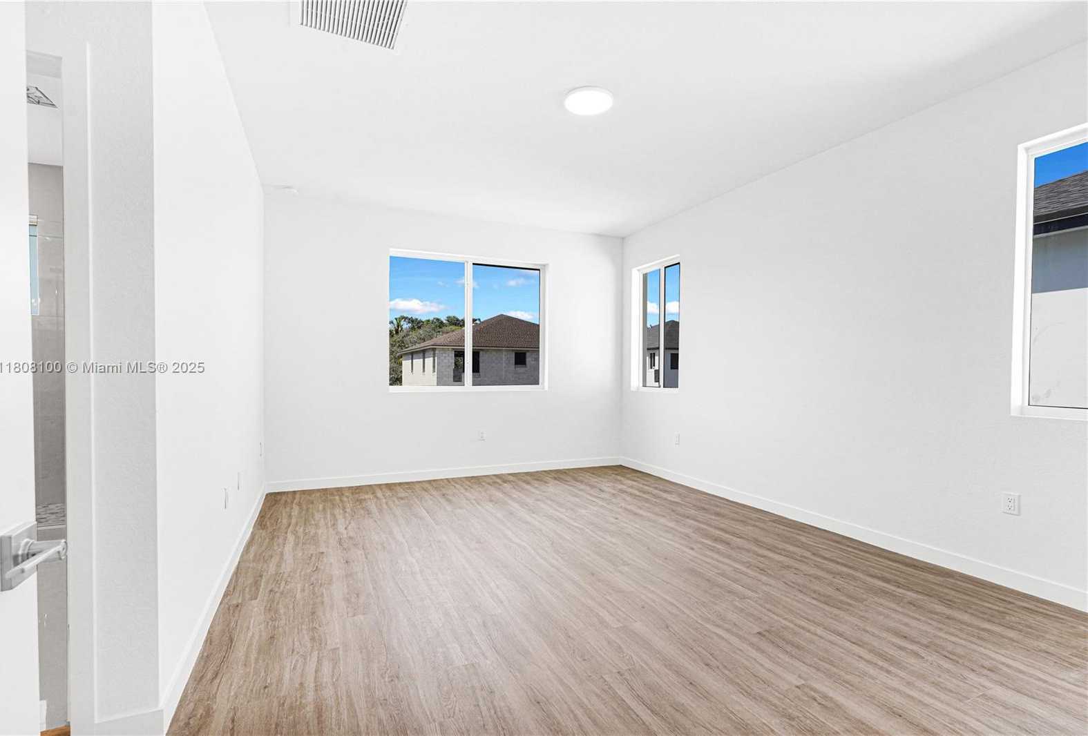 Small Image of 22519 SOUTH WEST 125 AVE #B, Miami Number 26