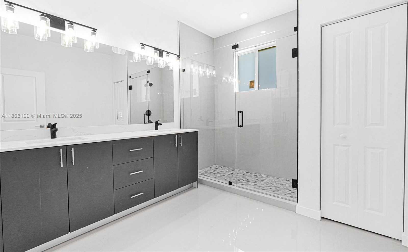 Small Image of 22519 SOUTH WEST 125 AVE #B, Miami Number 31
