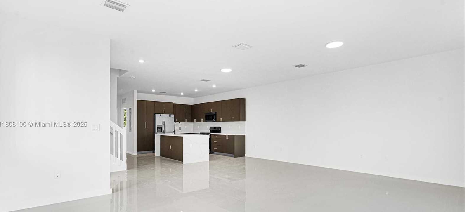 Small Image of 22519 SOUTH WEST 125 AVE #B, Miami Number 34