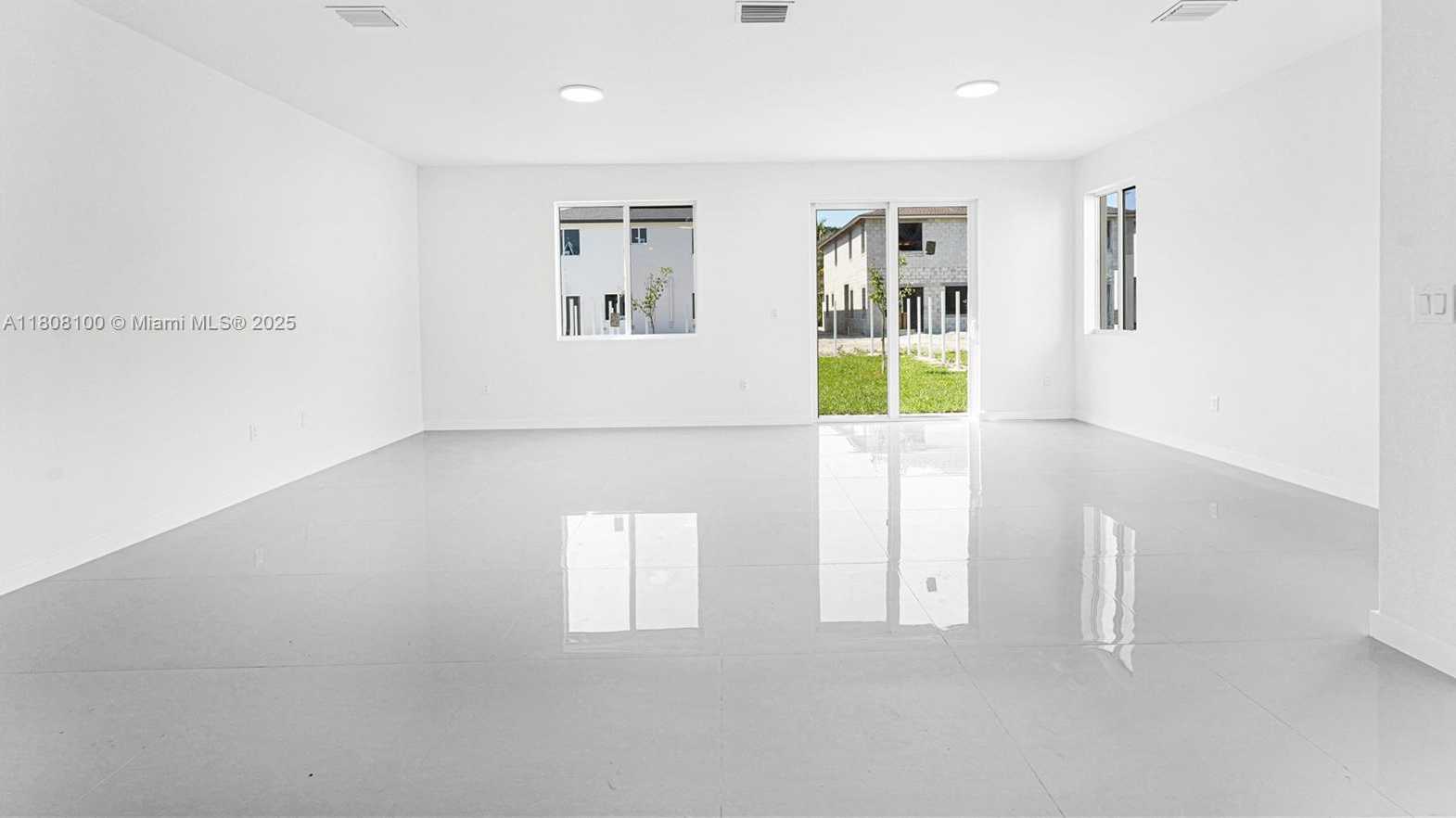 Small Image of 22519 SOUTH WEST 125 AVE #B, Miami Number 36