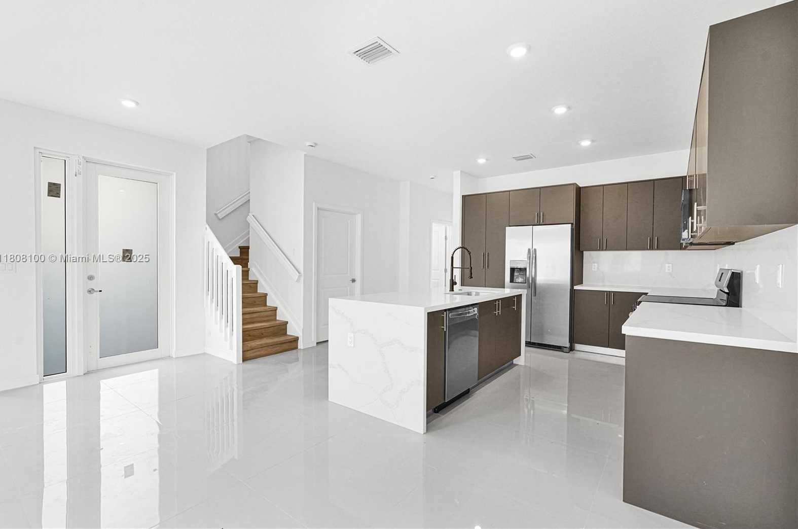 Small Image of 22519 SOUTH WEST 125 AVE #B, Miami Number 42