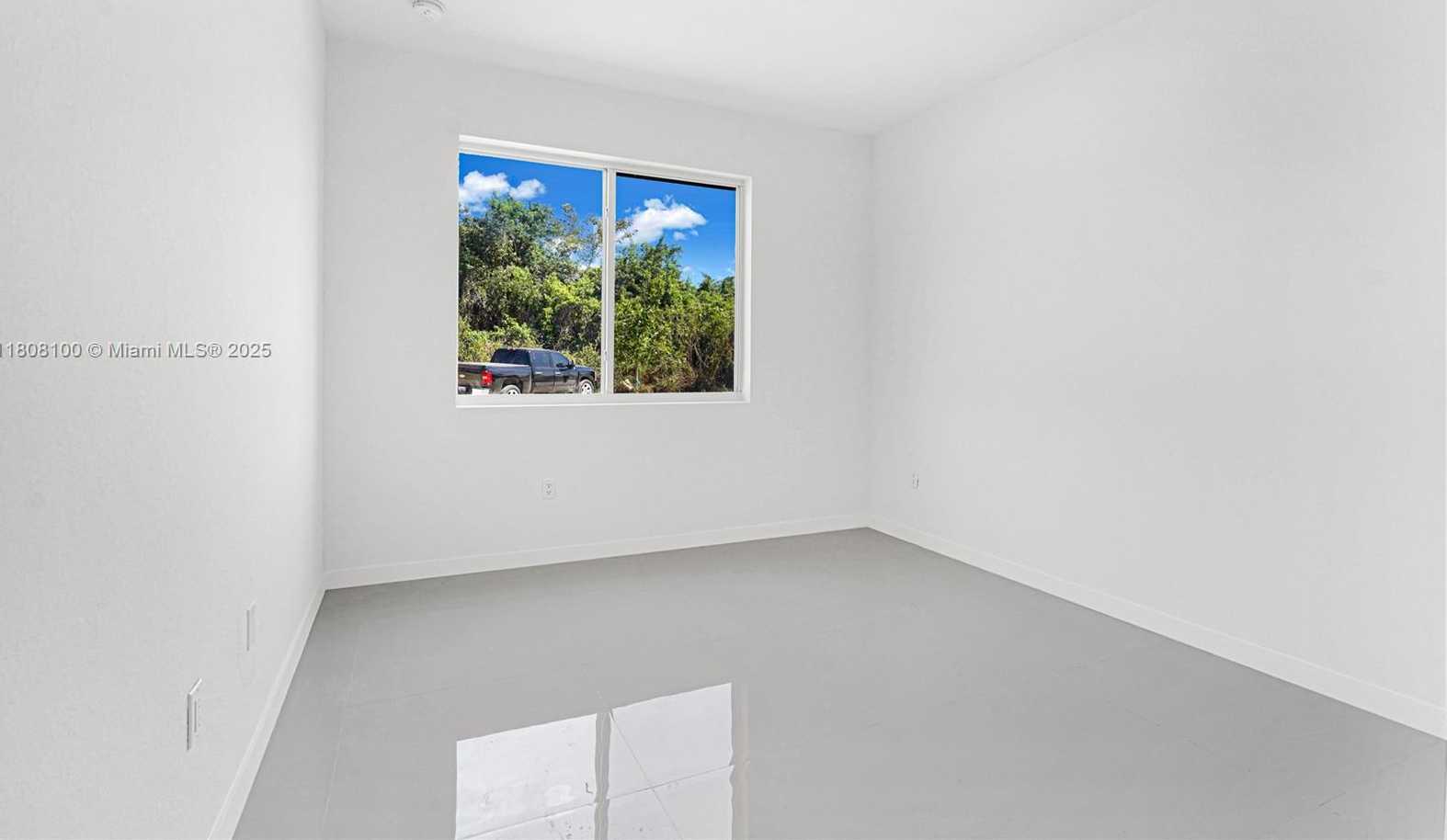 Small Image of 22519 SOUTH WEST 125 AVE #B, Miami Number 46