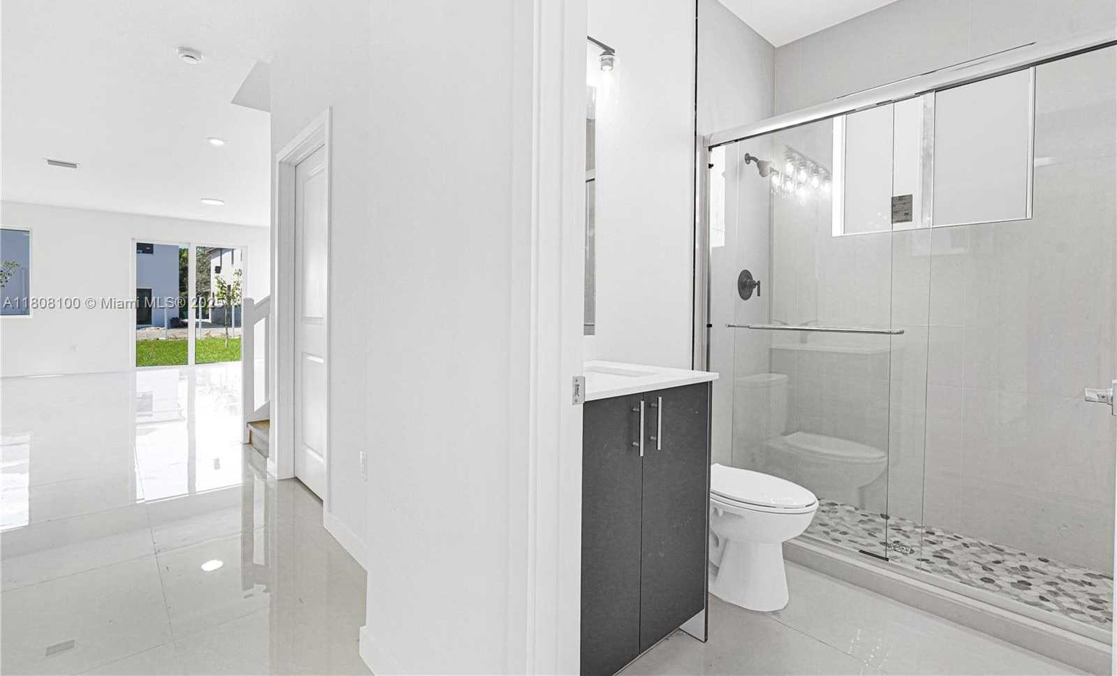 Small Image of 22519 SOUTH WEST 125 AVE #B, Miami Number 52