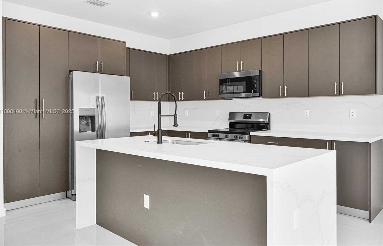 Small Image of 22519 SOUTH WEST 125 AVE #B, Miami Number 6