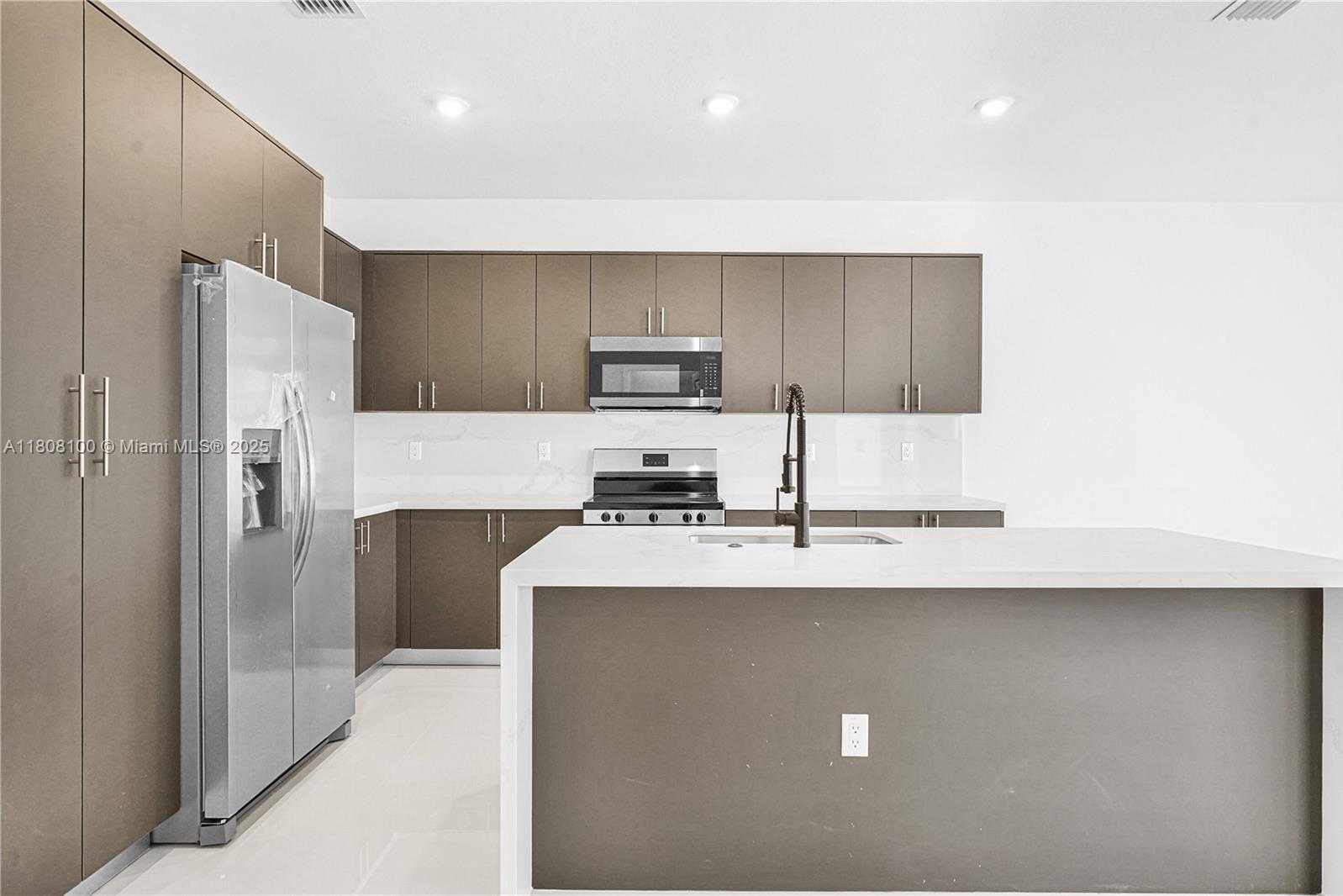 Small Image of 22519 SOUTH WEST 125 AVE #B, Miami Number 8