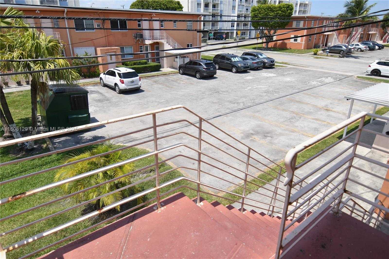 Small Image of 3621 SOUTH WEST 10TH ST #4B, Miami Number 19