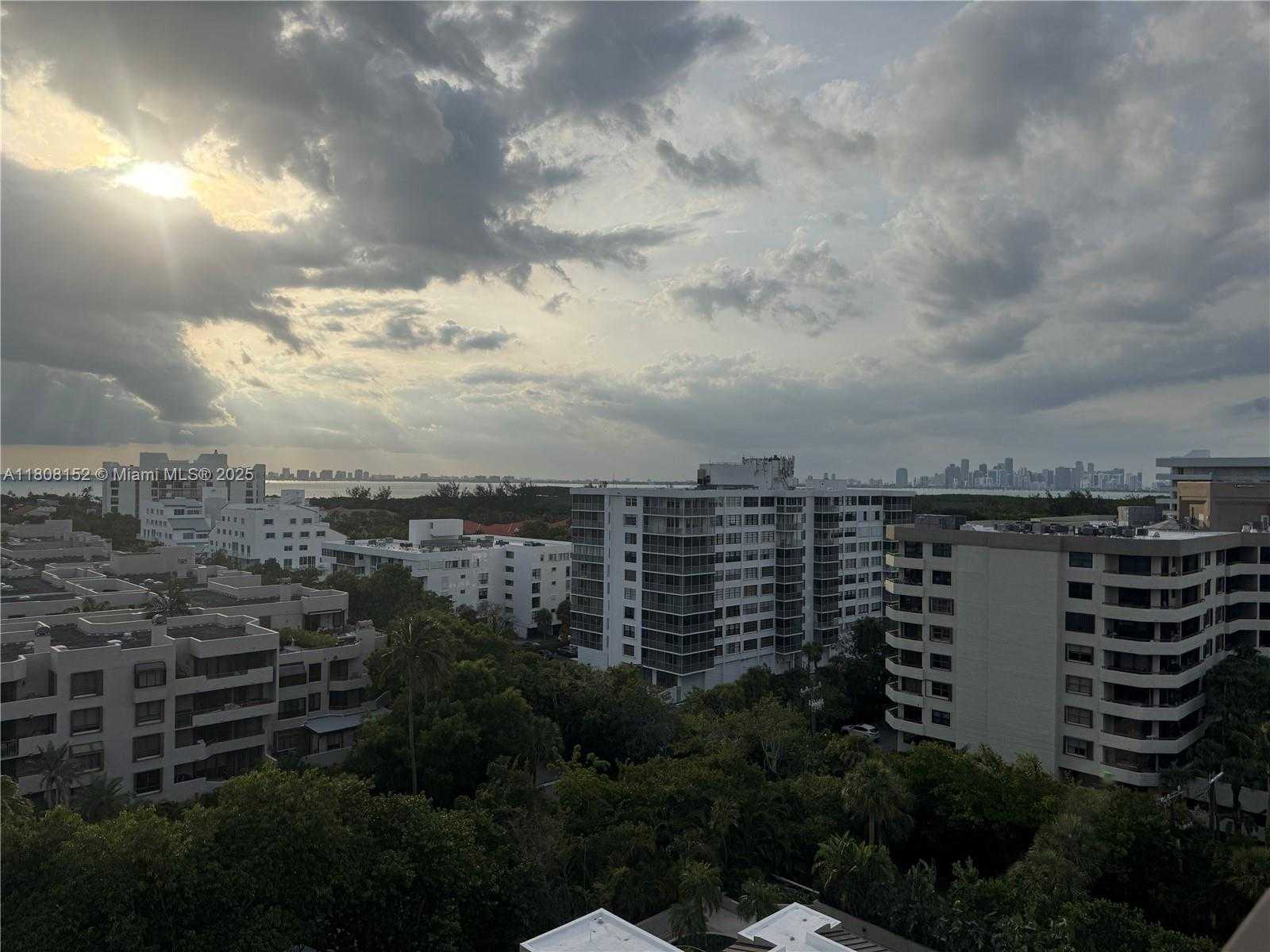 Small Image of 251 CRANDON BLVD #904, Key Biscayne Number 5