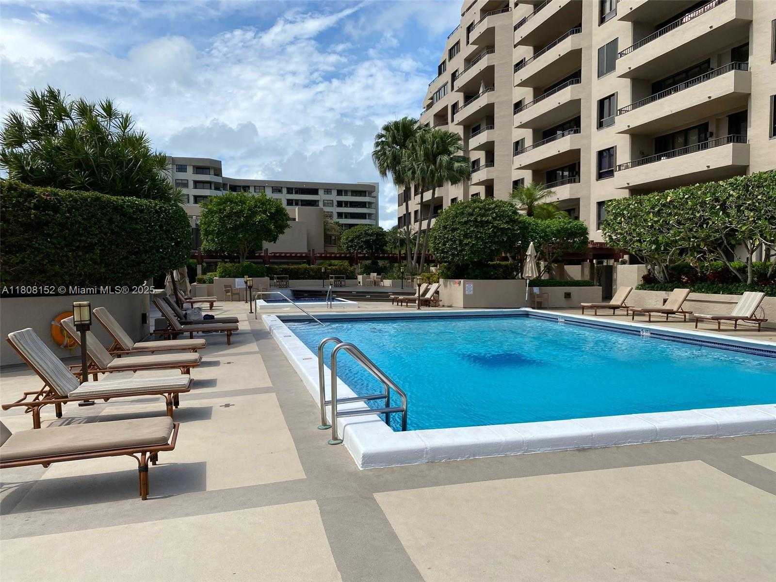 Small Image of 251 CRANDON BLVD #904, Key Biscayne Number 8