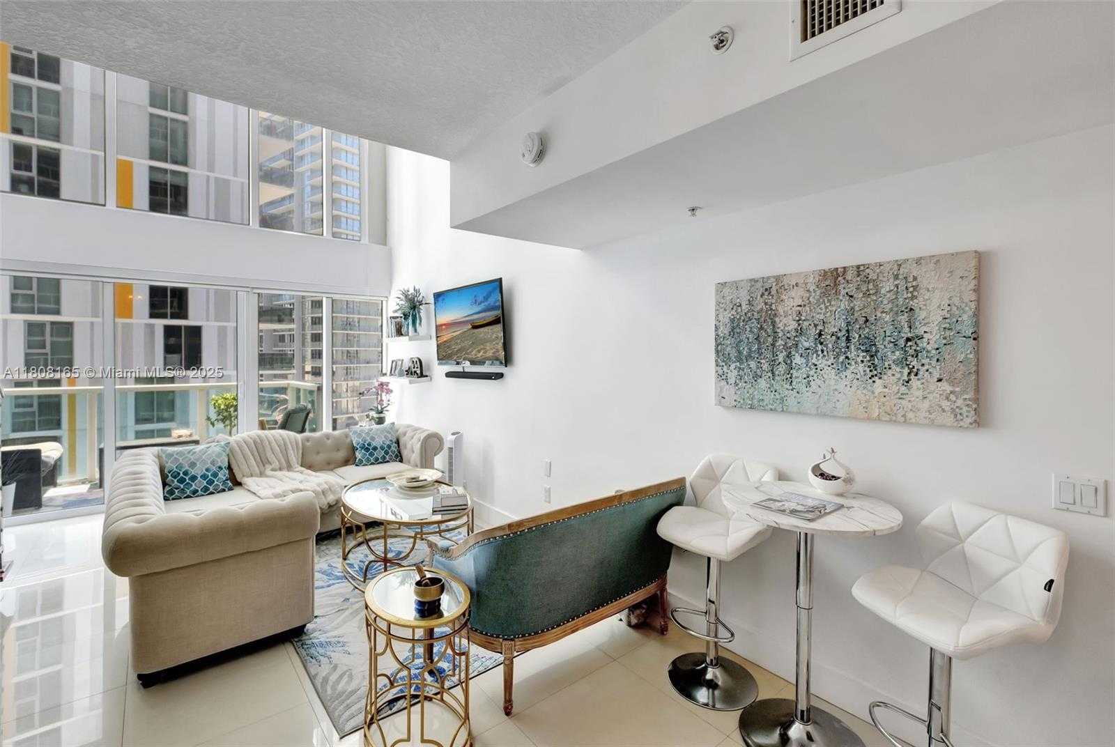 Small Image of 41 SOUTH EAST 5TH ST #1012, Miami Number 18