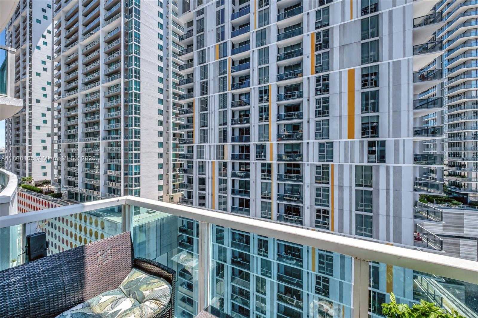 Small Image of 41 SOUTH EAST 5TH ST #1012, Miami Number 21
