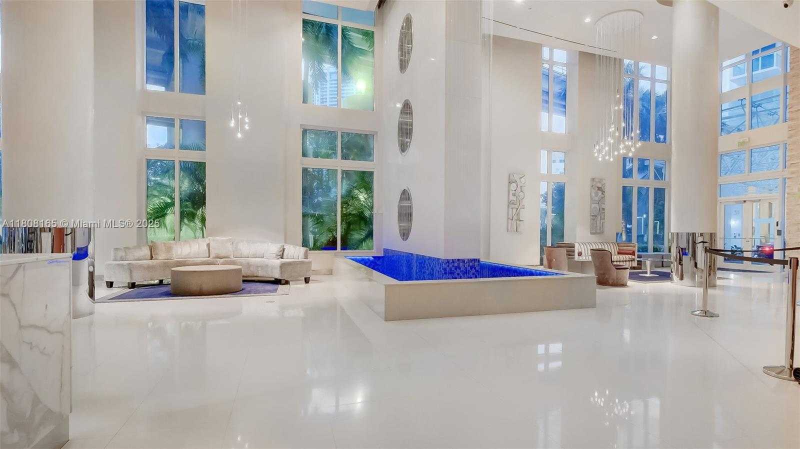 Small Image of 41 SOUTH EAST 5TH ST #1012, Miami Number 33