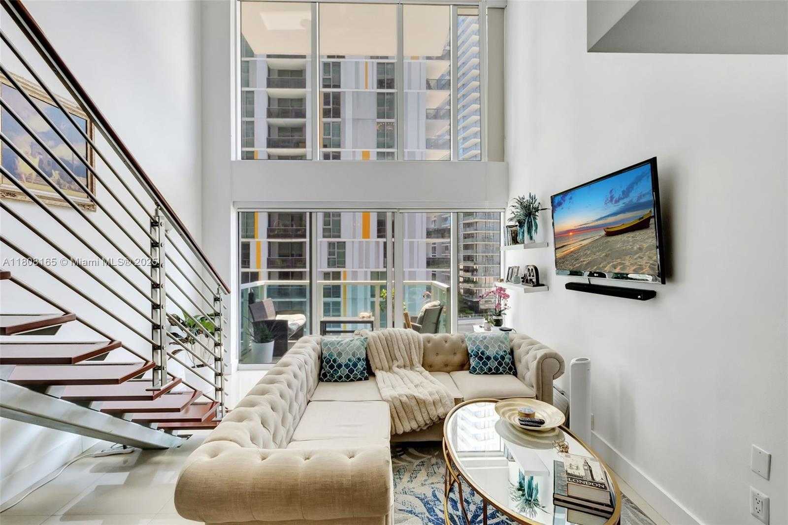 Small Image of 41 SOUTH EAST 5TH ST #1012, Miami Number 5