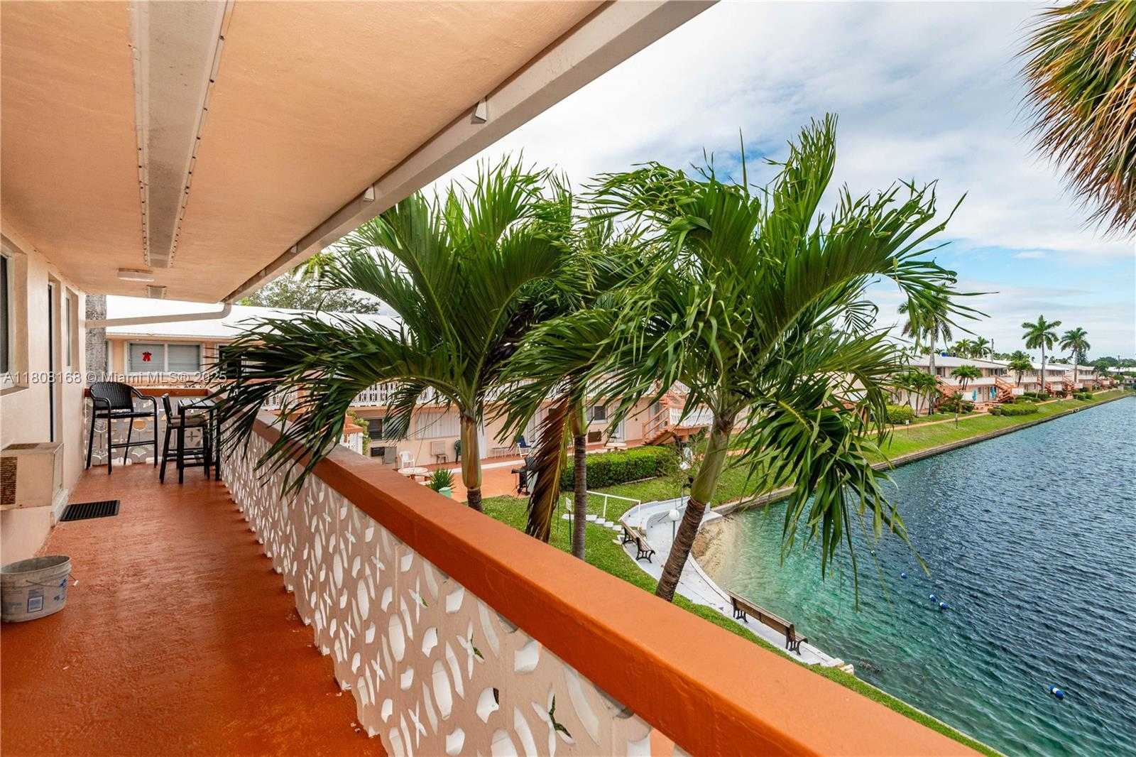 Small Image of 1050 SOUTH WEST 11TH ST #20L, Hallandale Beach Number 27